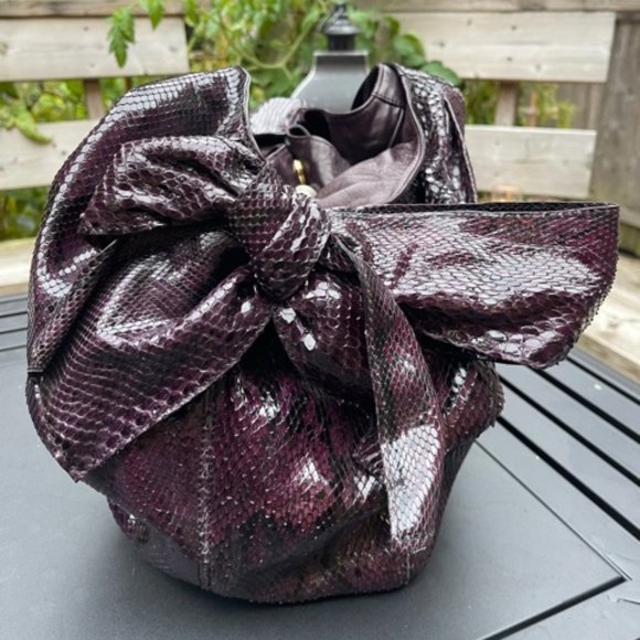 Valentino Garavani Purple/Black Python Slouchy “Nuage Bow” Purse - Picture 1 of 7